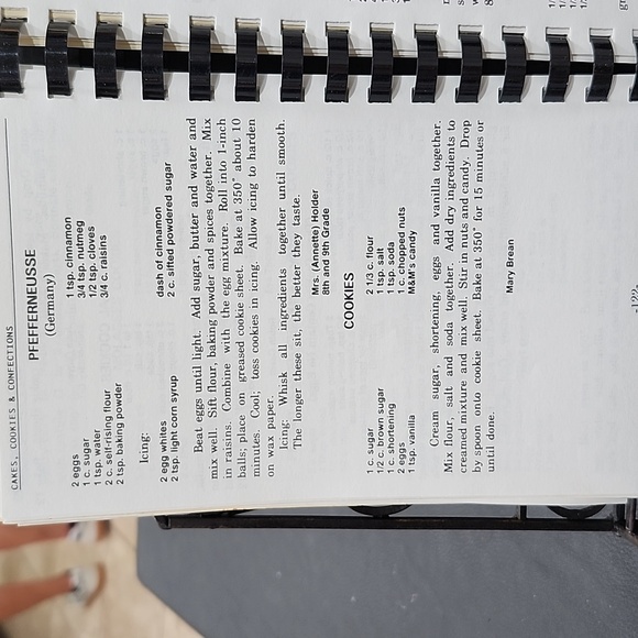 BUTTER 'N LOVE RECIPES SPIRAL BOUND COOKBOOK - Picture 4 of 6